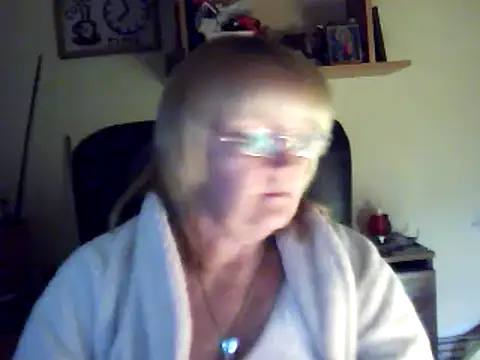 Violet5364 online show from March 1, 2025, 9:04 pm