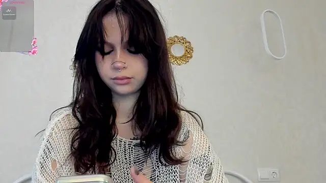 marynixoxo online show from September 24, 2025, 7:37 am