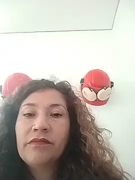 Cielo carpentier69 online show from June 2, 2026, 2:39 pm