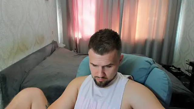 Vladik b online show from July 15, 2026, 8:43 am