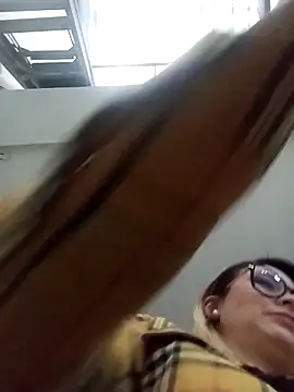 CandieGilson   online show from October 1, 2025, 11:03 am