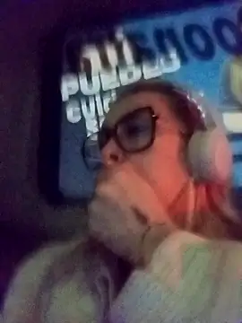 Snapshot of CandieGilson__ chatting on March 11, 2026, 10:53 am CandieGilson online show from March 11, 2026, 10:53 am