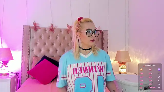 Snapshot of CandieGilson__ chatting on February 23, 2026, 1:12 pm CandieGilson online show from February 23, 2026, 1:12 pm