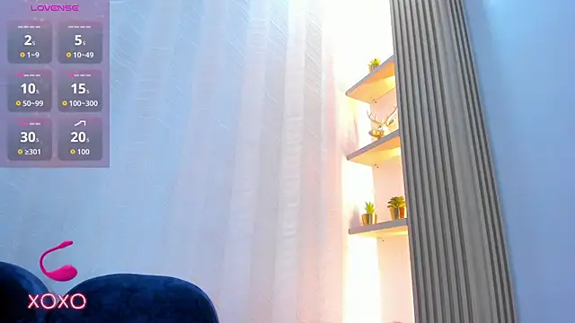 Naomii Viper online show from June 25, 2026, 11:15 am