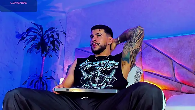 DickGriffith  online show from October 6, 2025, 12:39 pm