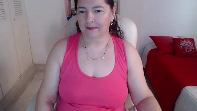 leonela 69 online show from June 7, 2026, 11:37 am