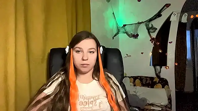 SweetAlissa18 online show from October 24, 2025, 2:49 pm