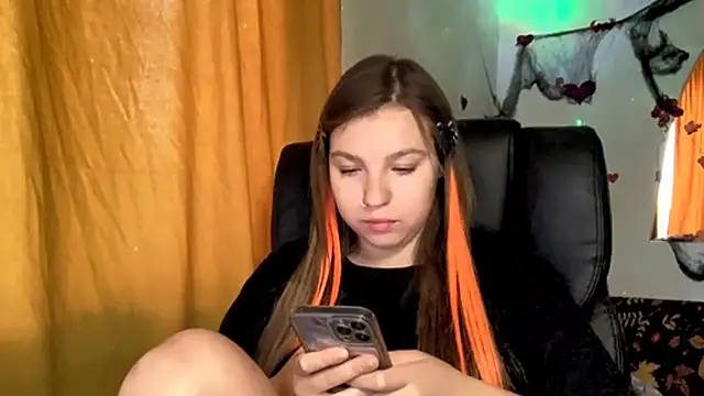 SweetAlissa18 online show from October 30, 2025, 1:31 pm