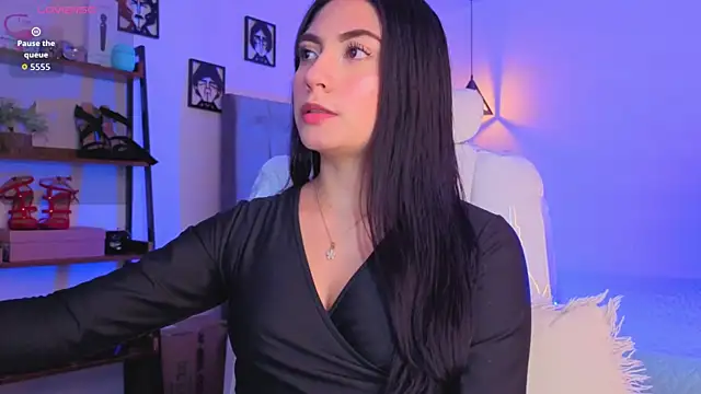 Miller Vanessa  online show from May 7, 2026, 8:56 pm