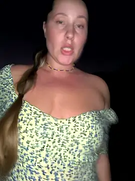 Mona Plus online show from October 1, 2025, 6:34 pm