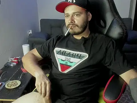 Snapshot of ragnar_lothbrok777 chatting on December 18, 2025, 10:57 pm ragnar lothbrok777 online show from December 18, 2025, 10:57 pm