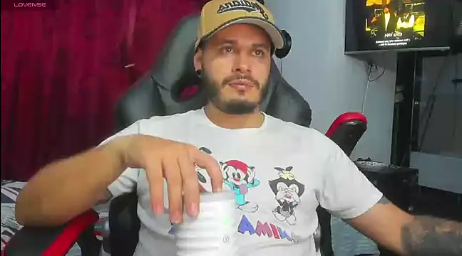 Snapshot of ragnar_lothbrok777 chatting on March 19, 2025, 12:48 am ragnar lothbrok777 online show from March 19, 2025, 12:48 am