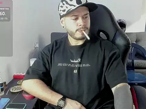 Snapshot of ragnar_lothbrok777 chatting on February 5, 2026, 9:43 pm ragnar lothbrok777 online show from February 5, 2026, 9:43 pm