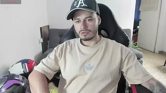 Snapshot of ragnar_lothbrok777 chatting on September 13, 2025, 7:14 pm ragnar lothbrok777 online show from September 13, 2025, 7:14 pm