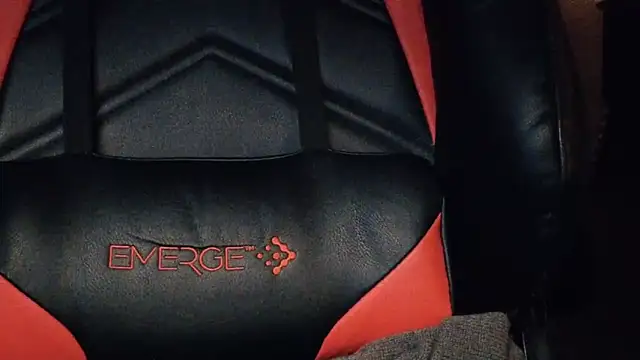 strongdude212 online show from February 18, 2026, 1:29 pm