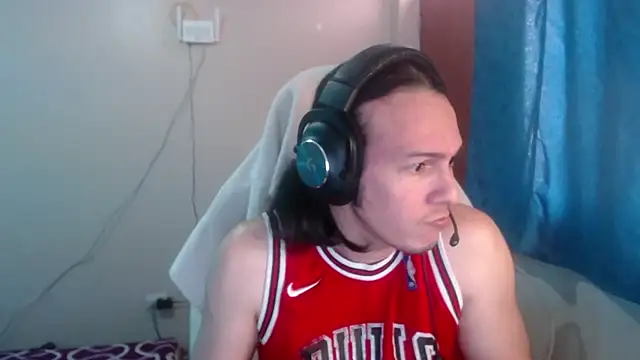 cholitohermoso online show from March 16, 2025, 7:06 pm