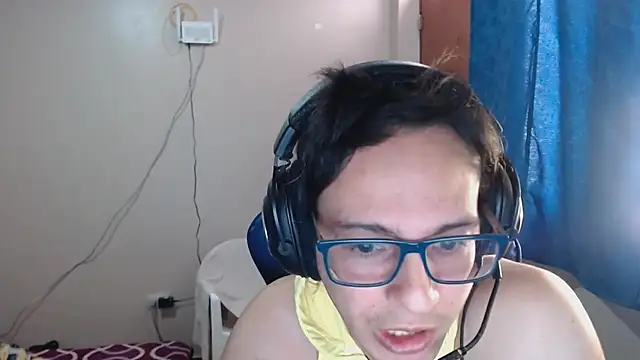 cholitohermoso online show from February 13, 2025, 3:45 pm