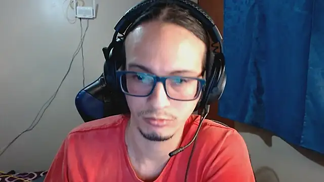 cholitohermoso online show from March 23, 2025, 3:54 am