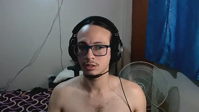 cholitohermoso online show from March 4, 2025, 10:27 pm