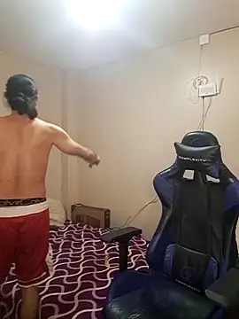 cholitohermoso online show from February 16, 2025, 10:00 pm