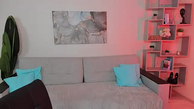 GabriellaMays online show from February 11, 2026, 5:18 am