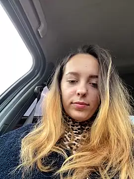 Pussy4564N online show from September 30, 2025, 1:39 pm