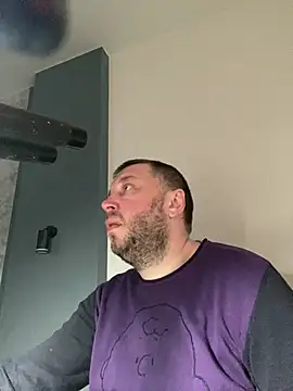 Snapshot of DorianJeday chatting on February 17, 2026, 8:33 am DorianJeday online show from February 17, 2026, 8:33 am