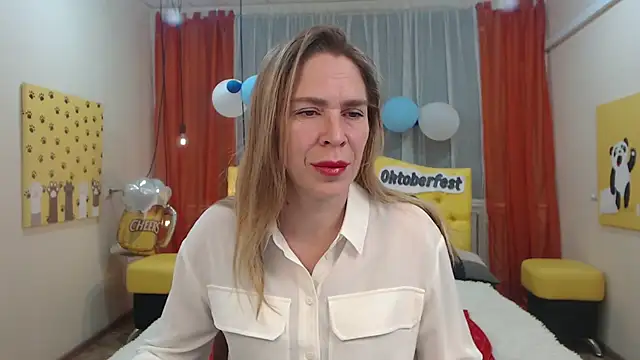 TessaDaybreak online show from October 9, 2025, 7:31 am