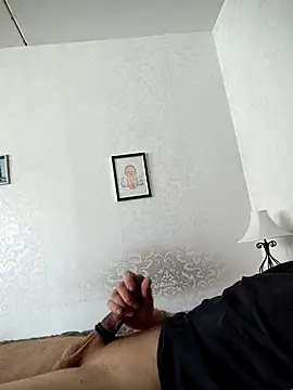 Teemu online show from May 4, 2026, 2:42 pm
