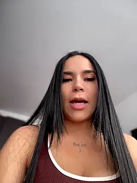 Naatalia online show from June 7, 2026, 8:58 pm