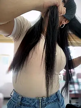 Naatalia online show from November 7, 2025, 4:44 pm