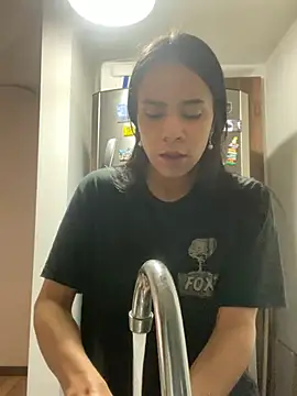 Naatalia online show from March 18, 2025, 5:01 pm