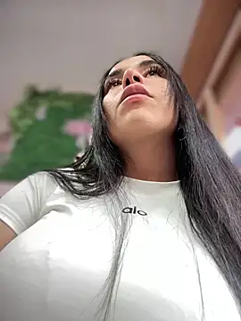 Naatalia online show from November 24, 2025, 9:48 pm