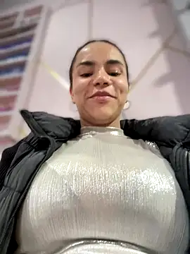 Naatalia online show from October 20, 2025, 10:10 pm