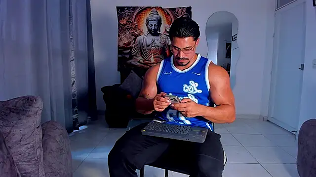 Valentino Dosantos  online show from September 9, 2025, 8:51 pm