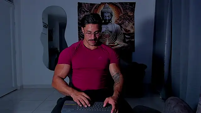 Valentino Dosantos  online show from November 21, 2025, 10:53 pm