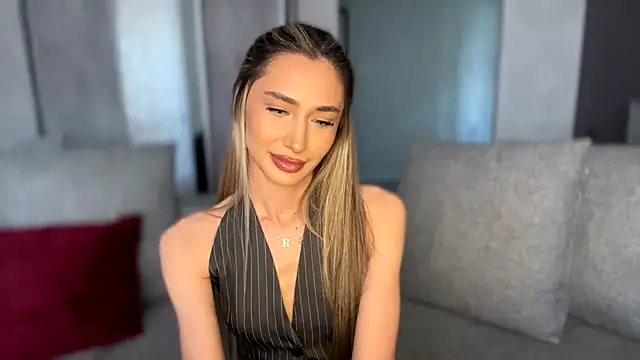 alissadreams online show from June 15, 2026, 1:44 pm