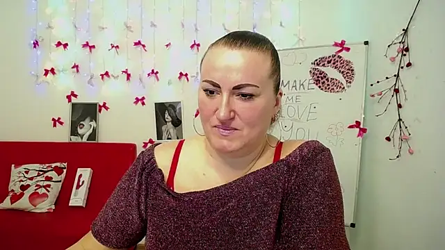 Snapshot of DianaMGG chatting on February 27, 2026, 6:30 pm DianaMGG online show from February 27, 2026, 6:30 pm