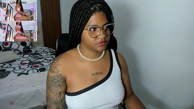 Snapshot of ZahraRose chatting on May 7, 2026, 8:56 pm ZahraRose online show from May 7, 2026, 8:56 pm