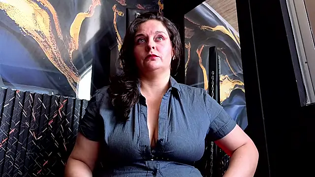 AmandaKovich online show from June 13, 2026, 7:23 pm