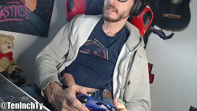 teninchty online show from December 3, 2025, 4:39 pm