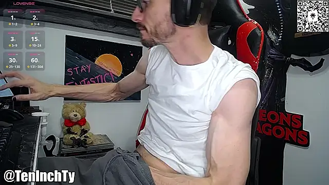 teninchty online show from November 3, 2025, 4:43 pm