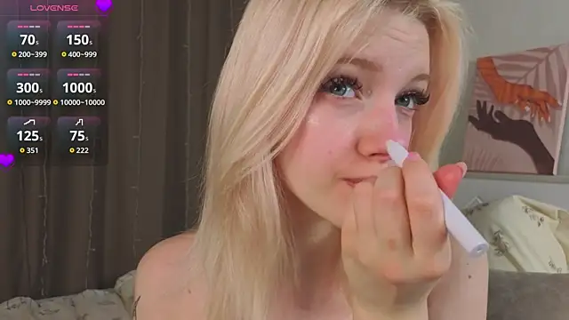 EdlaHewell online show from February 16, 2026, 1:15 am