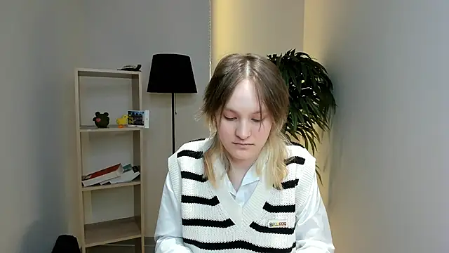 OraHiett online show from February 14, 2025, 12:36 pm