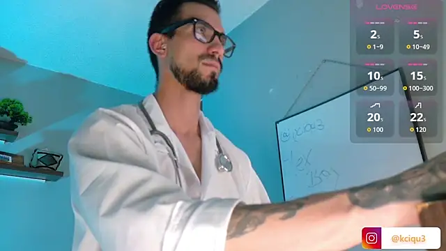 K cique online show from November 5, 2025, 1:20 am