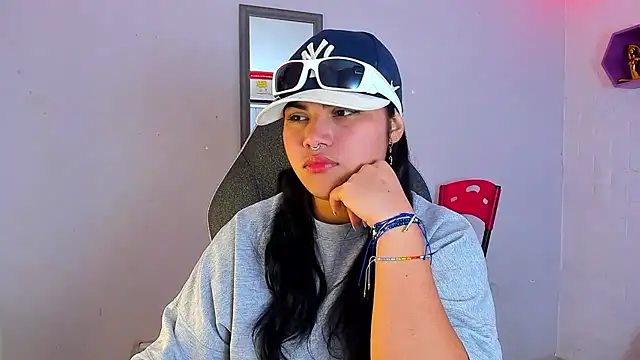 melany rouse18 online show from October 4, 2025, 1:51 am