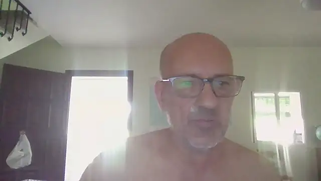 Snapshot of llopaco chatting on July 7, 2026, 11:36 am llopaco online show from July 7, 2026, 11:36 am
