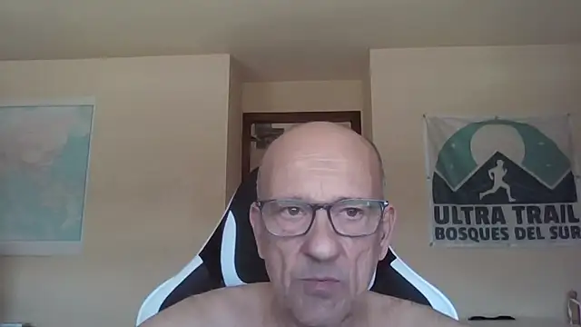 Snapshot of llopaco chatting on June 5, 2026, 10:10 am llopaco online show from June 5, 2026, 10:10 am