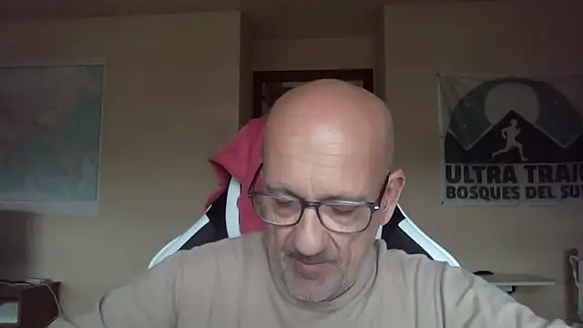 Snapshot of llopaco chatting on May 8, 2026, 9:24 am llopaco online show from May 8, 2026, 9:24 am