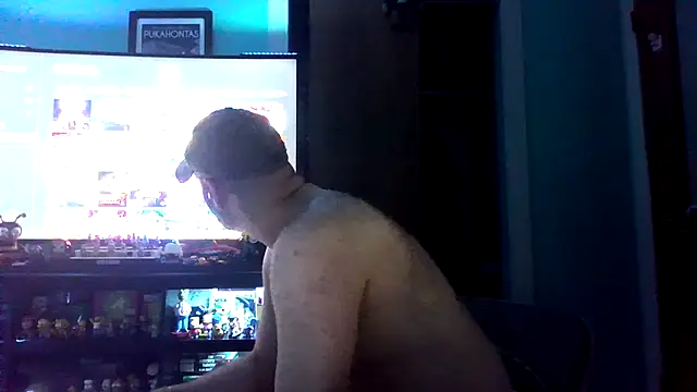 Snapshot of Novabear6996 chatting on July 5, 2026, 7:04 am Novabear6996 online show from July 5, 2026, 7:04 am